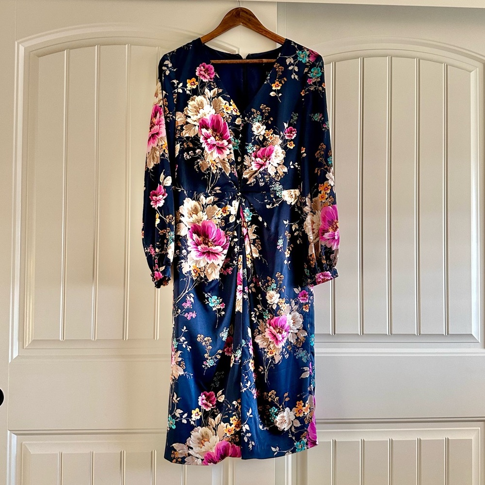 Navy Floral V-Neck Dress with Waist Tie and Mid-Length Sleeves